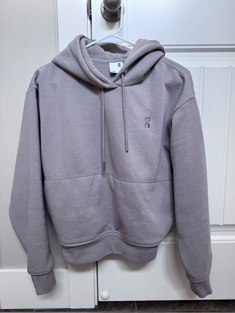 On Running Lavender Gray Pullover Hoodie